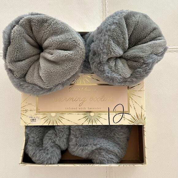 New Warming Slipper Boots Lavender Infused One Sz Fits Most Gray Color - Picture 1 of 4